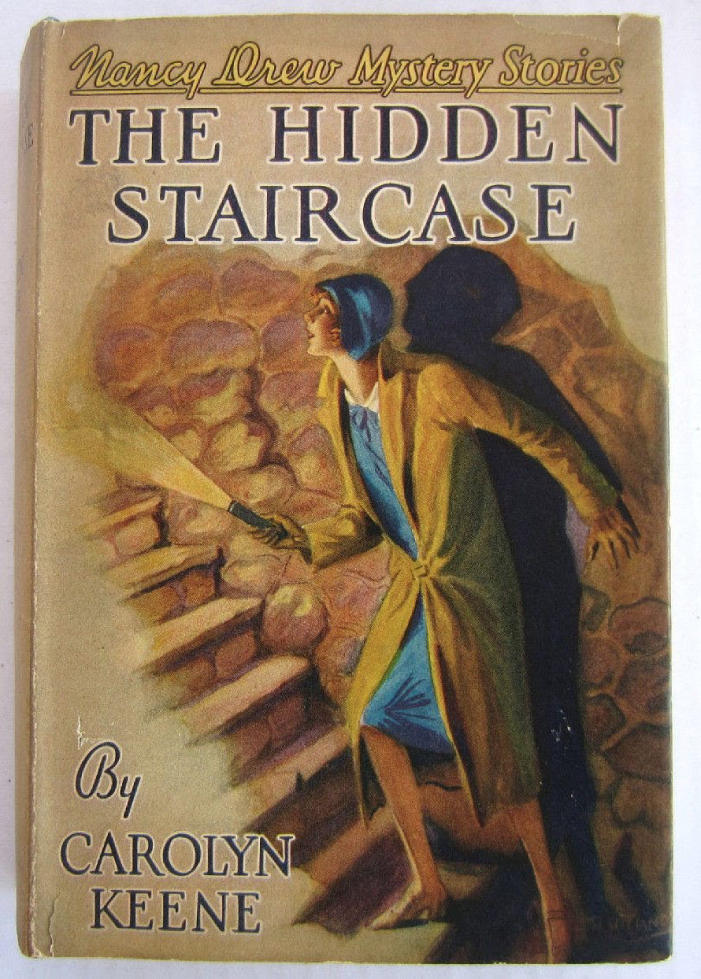 Обложка книги «Нэнси Дрю и потайная лестница»