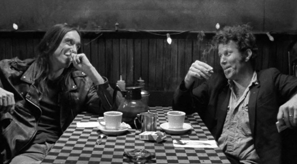 Кадр из фильма «Кофе и сигареты» (2003)