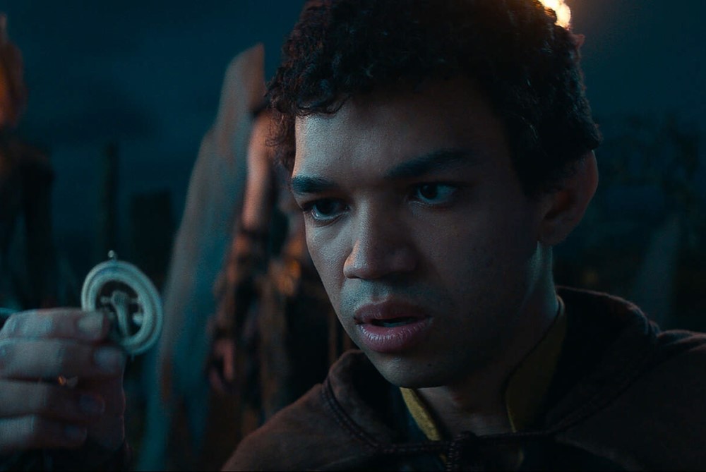 Джастис Смит, кадр из фильма «Подземелья и драконы: Честь среди воров» (2023)