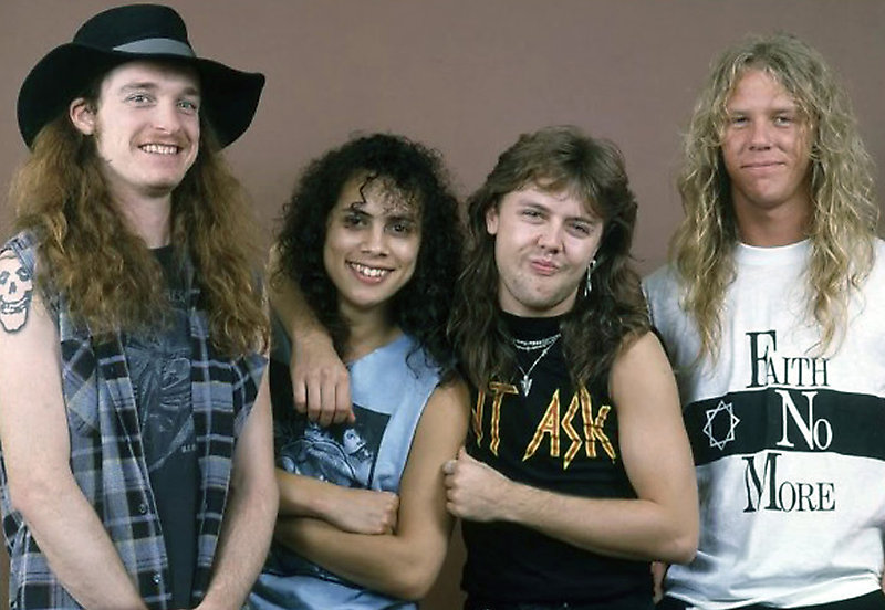Metallica включая Джеймса Хэтфилда в футболке Faith No More