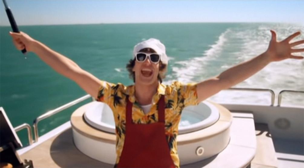 Кадр из клипа «I’m On A Boat»