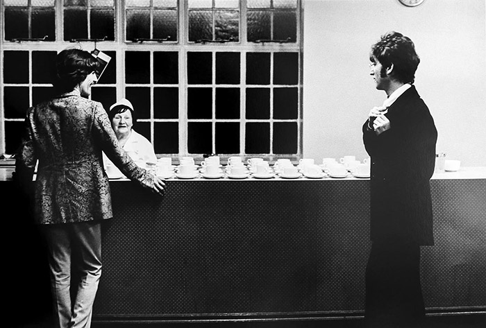 Джордж и Джон делают перерыв на чай. Студии Abbey Road, 1967 г.