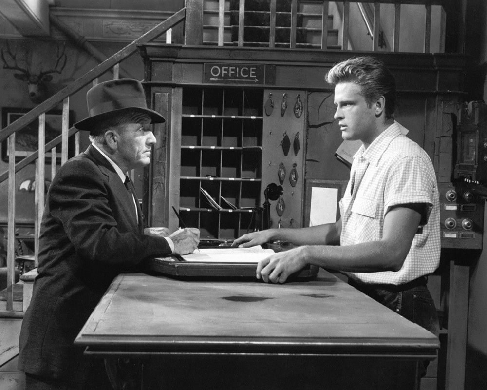 Кадр из фильма «Плохой день в Блэк Роке» (1955)