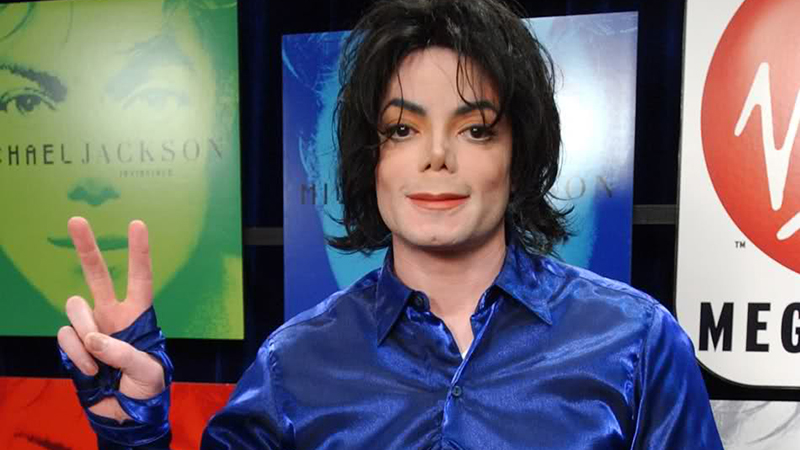 Майкл Джексон представляет свой последний альбом “Invincible”, 2001 год.