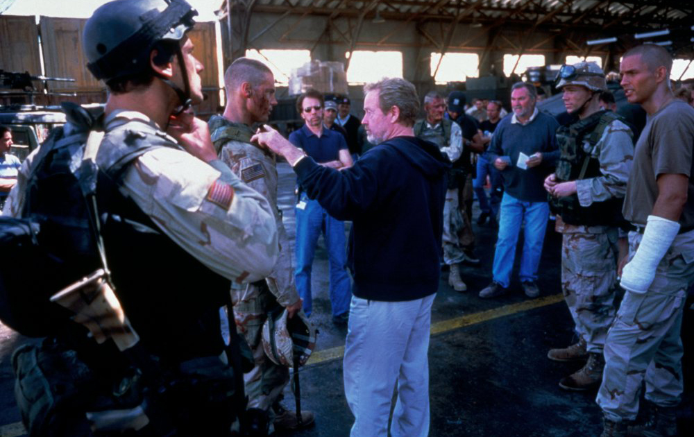 Ридли Скотт на съемочной площадке фильма «Черный ястреб», 2000 год/ Фото с сайта bfi.org.uk