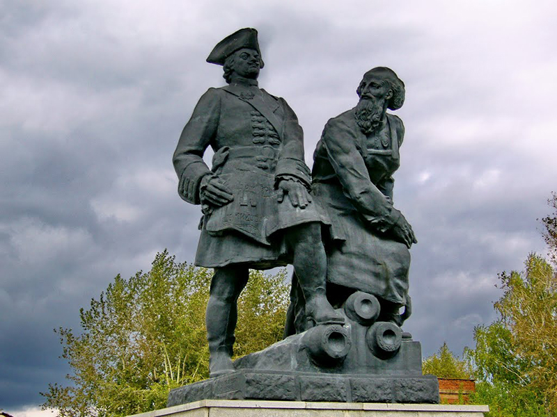 Памятник Петру I и Никите Демидову, г. Невьянск.