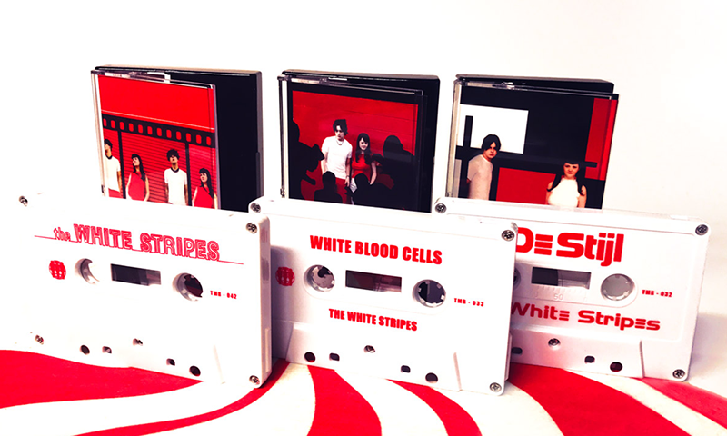 Кассетные переиздания альбомов The White Stripes, выпущенные ко Дню кассетного магазина