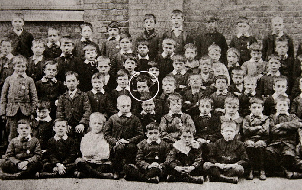 Чарли Чаплин в школе Хэнвелла, 1897 год/ Фото с сайта aanirfan.blogspot.ru