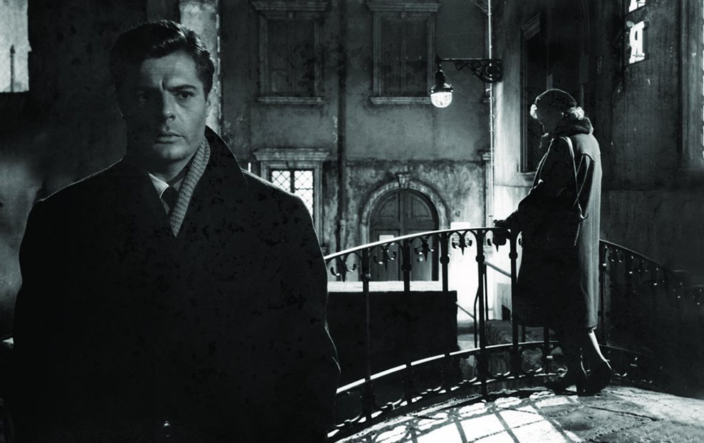 Кадр из фильма «Белые ночи» (1957)