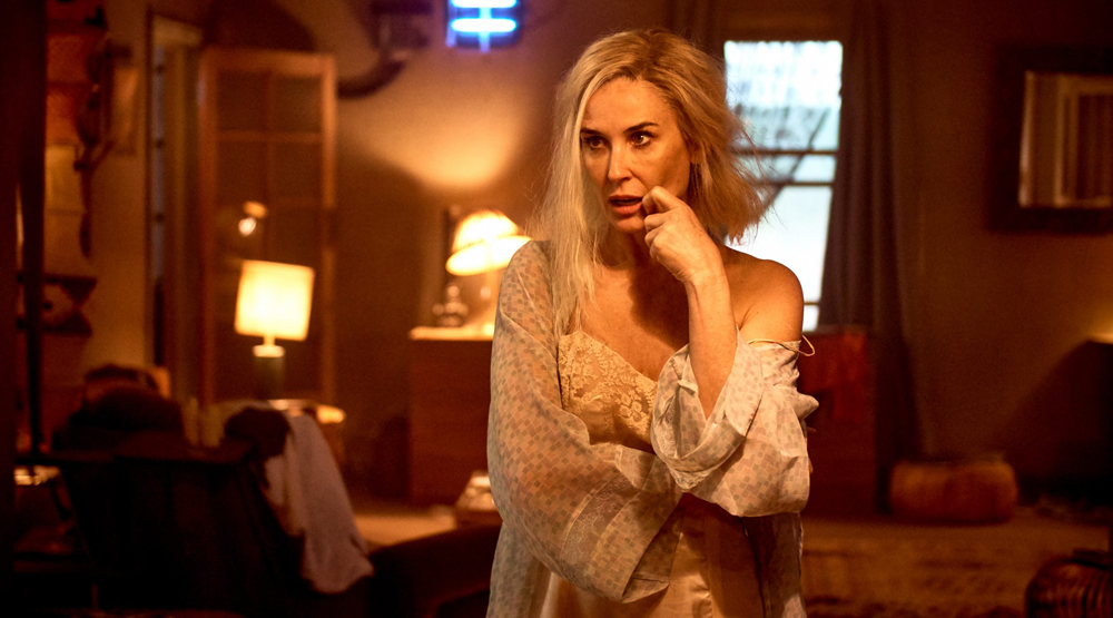 Porno qiz ginekologik tekshiruvda