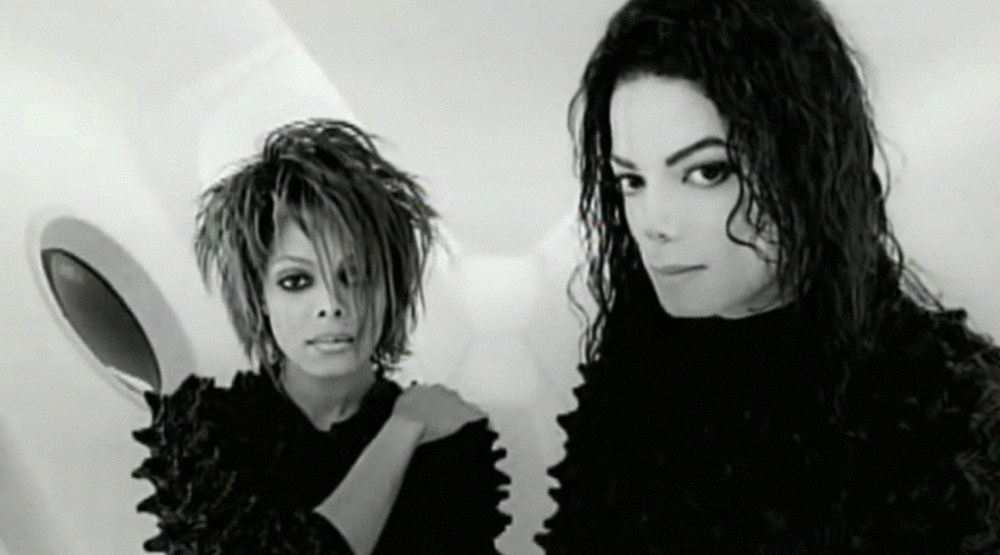 Джанет Джексон рассказала, что Майкл Джексон обзывал ее «свиньей» и