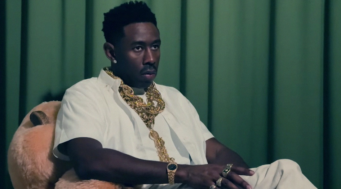 Tyler, the Creator отпраздновал окончание 2025-го в клипе «Sag Harbor»