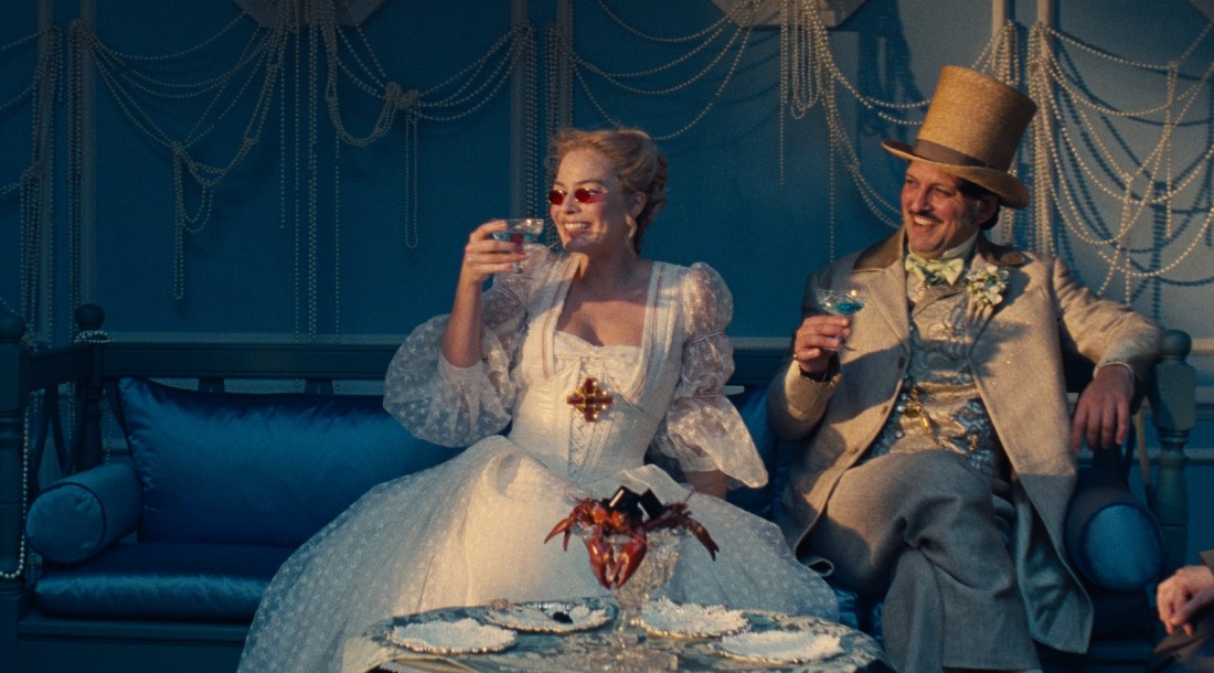 Спорный фильм «Грозовой перевал» с Марго Робби и Джейкобом Элорди заработал на старте $82 млн и возглавил американский прокат