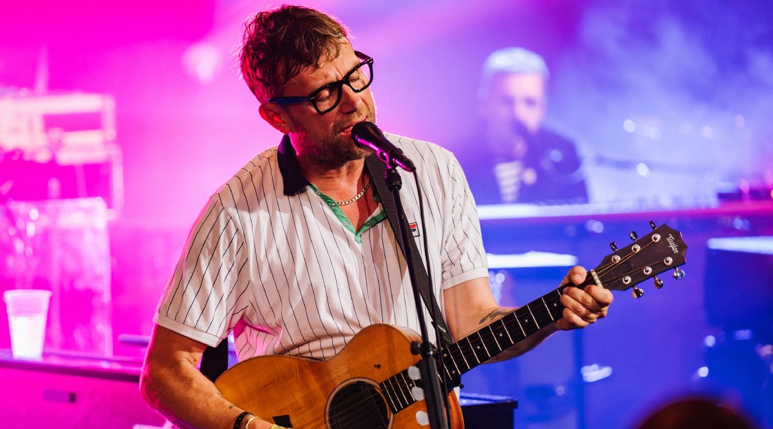 Дэймон Албарн из Gorillaz и Blur напишет саундтрек к фильму «Искусственный» с Эндрю Гарфилдом и Юрой Борисовым