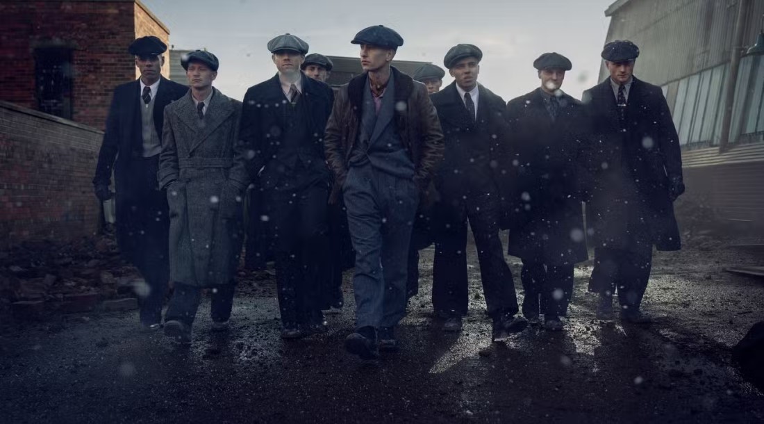 Появились кадры со съемок нового сериала по «Острым козырькам»