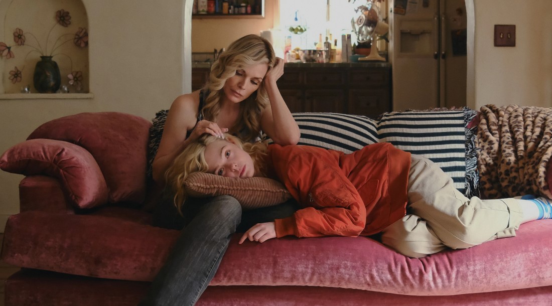 Появились отзывы на сериал «У Марго проблемы с деньгами» с Эль Фаннинг в роли вебкам-модели