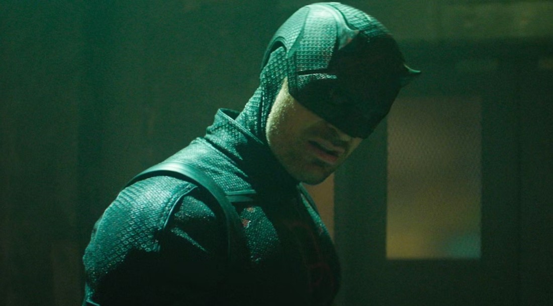 Чарли Кокс намекнул, что в 3 сезоне «Рожденного заново» Сорвиголову арестуют