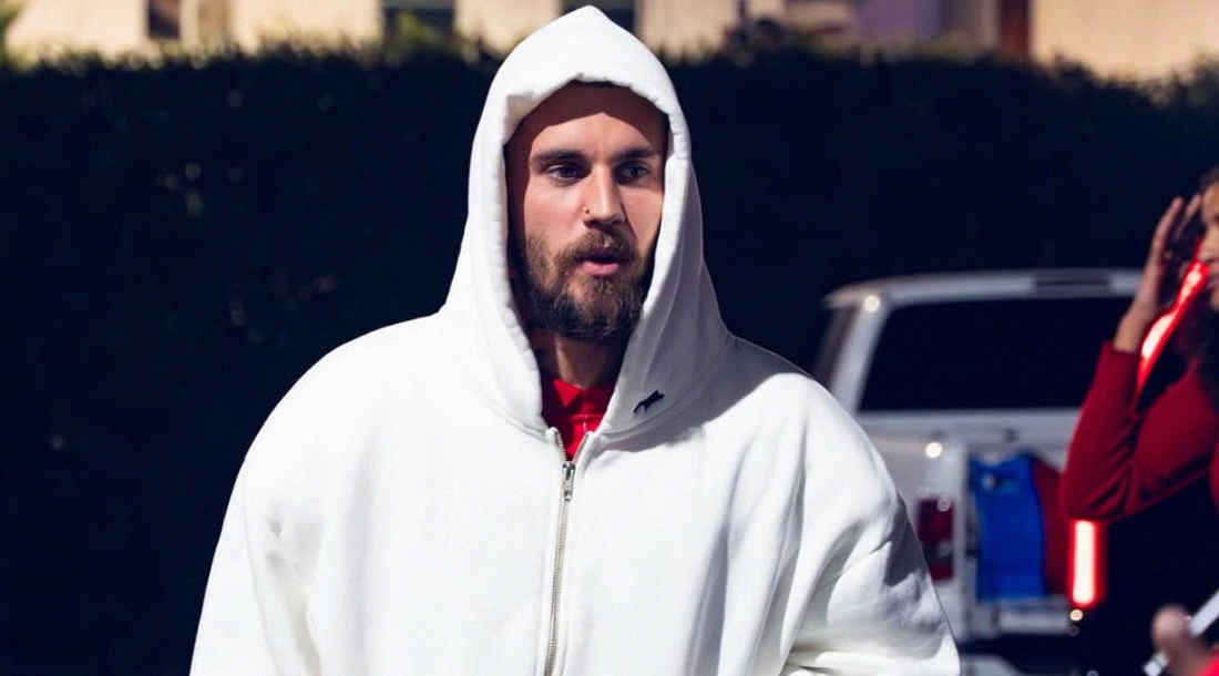 Джастина Бибера раскритиковали за «караоке-концерт» на фестивале Coachella-2026