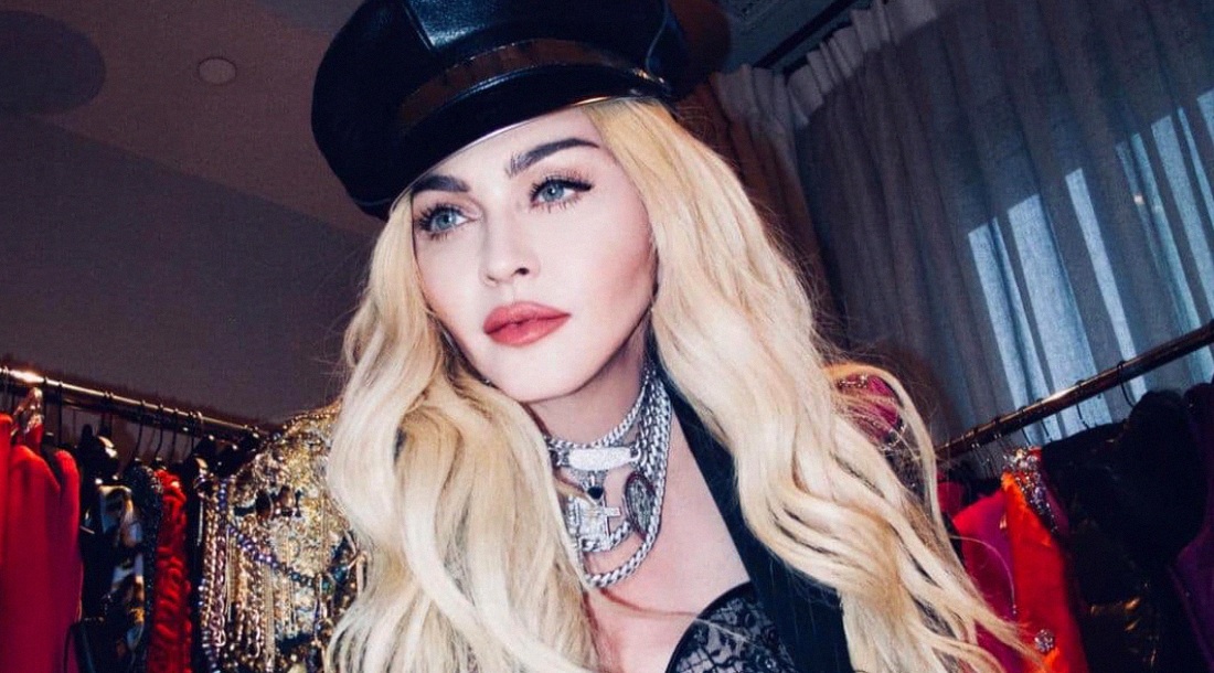 Мадонна выпустила танцевальный сингл «I Feel So Free» и открыла эру «Confessions II»