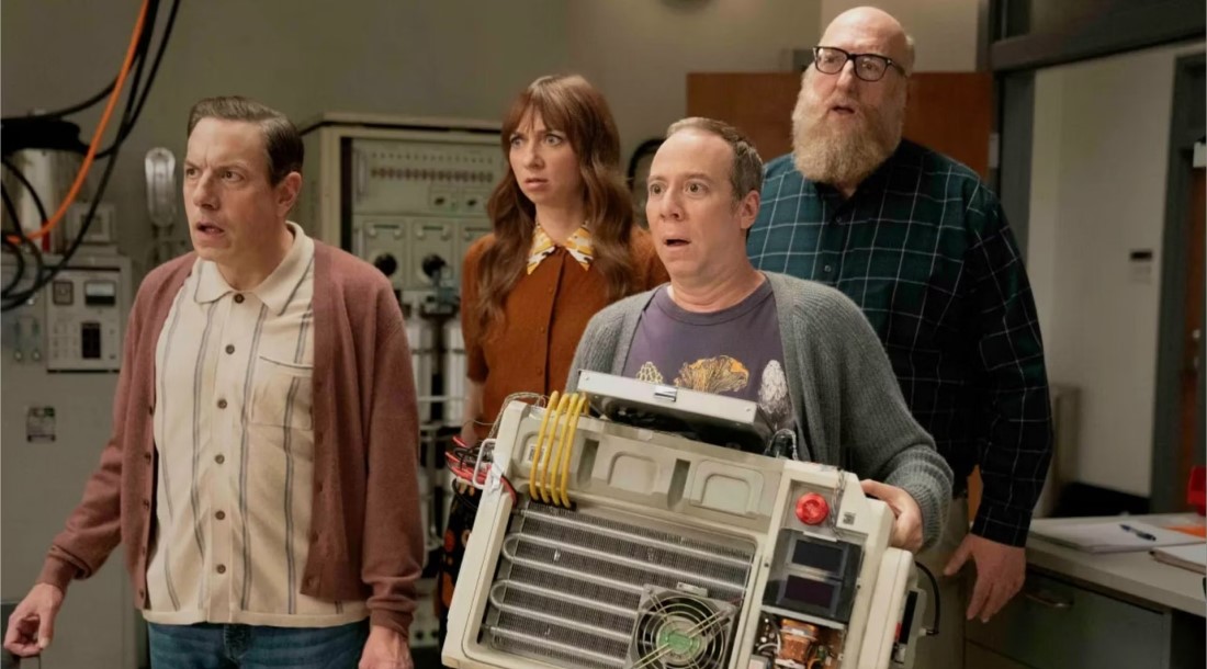 Появились кадры из сериала «Стюарт Блум не смог спасти вселенную» по «Теории Большого взрыва»