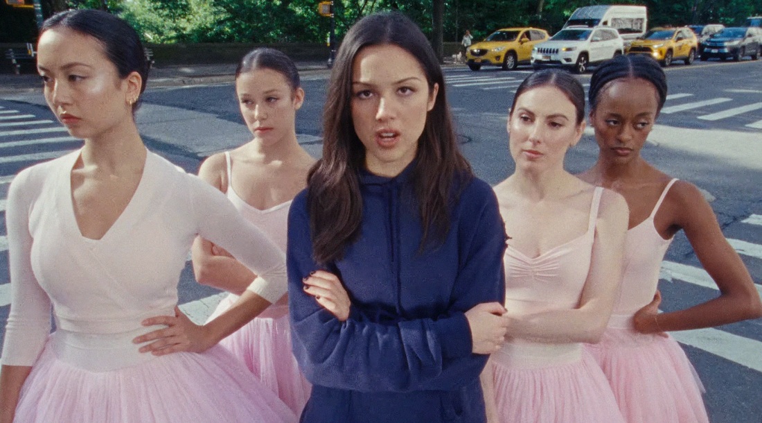 Оливия Родриго представила альбом «You Seem Pretty Sad for a Girl So in Love»