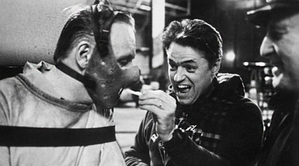 Кормление Ганнибала - на съемках фильма «Молчание ягнят», 1990 год