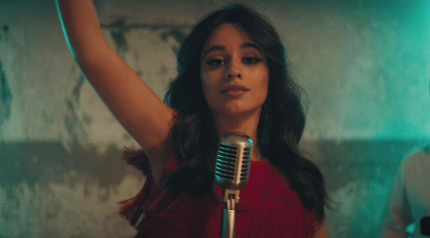 Кадр из клипа Камилы Кабельо «Havana»