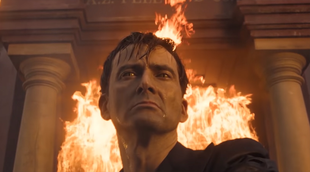 Кадр из мини-сериала «Благие знамения»