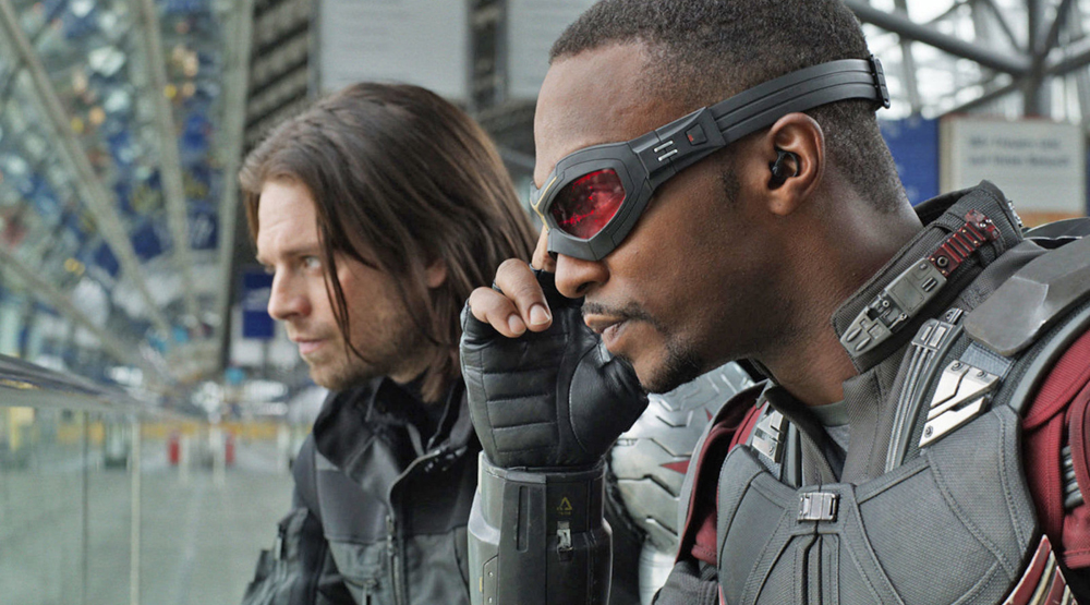 Себастьян Стэн в роли Зимнего солдата и Энтони Маки в роли Сокола