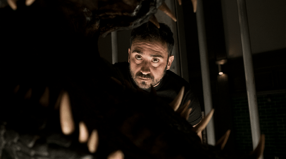 Хуан Антонио Байона на съемках фильма «Мир Юрского периода 2»