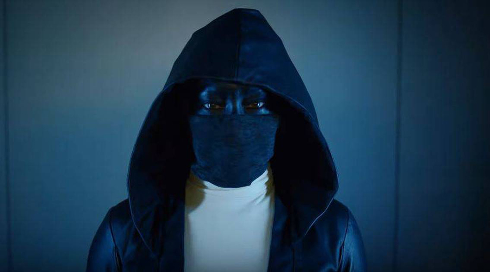 Кадр из сериала «Хранители»