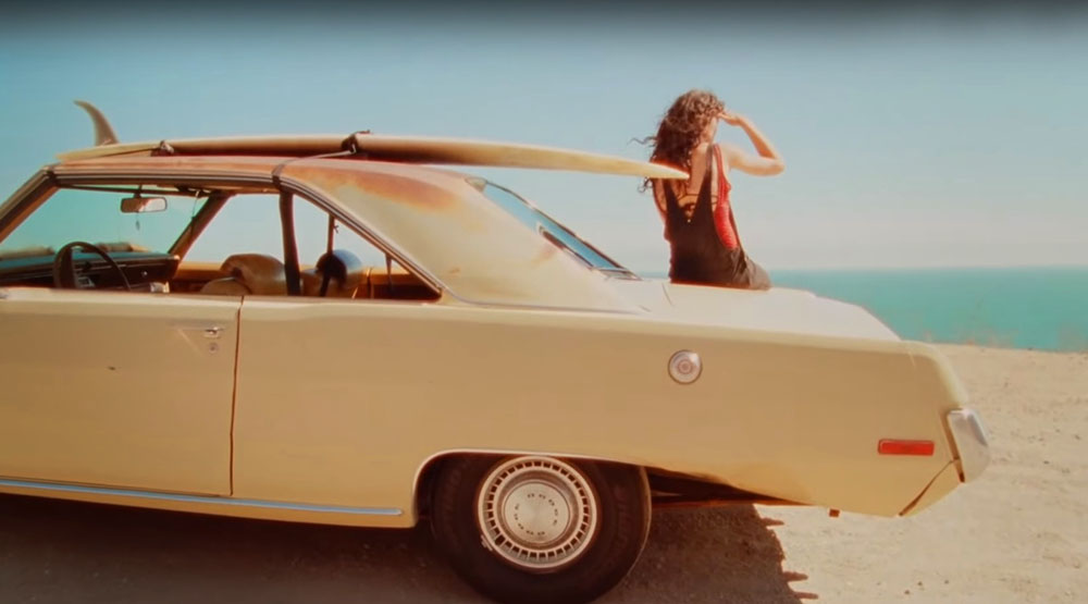 Кадр из клипа «Long Rider»