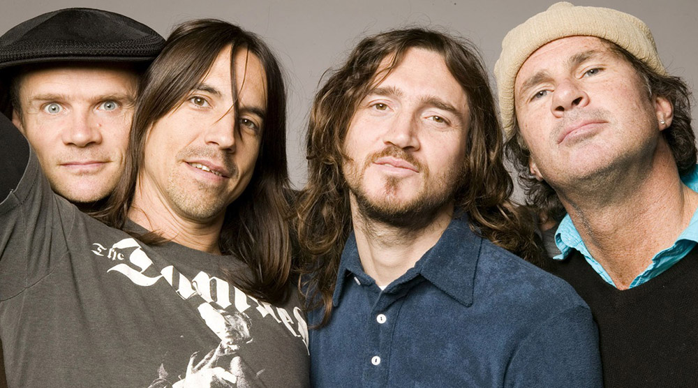 Red Hot Chili Peppers, слева направо: Фли, Энтони Кидис, Джон Фрушанте и Чед Смит