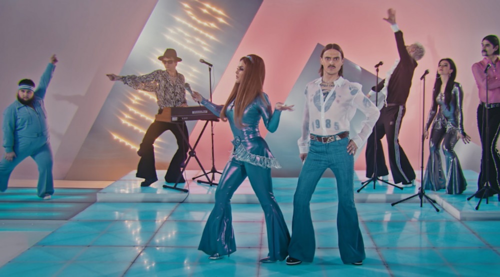 Кадр из клипа «Uno»