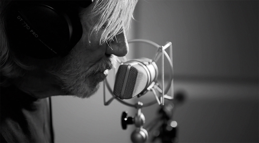 Кадр из клипа «The Gunner’s Dream»