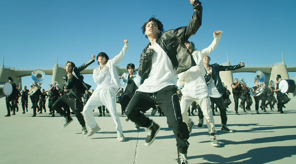 BTS, кадр из клипа «On»
