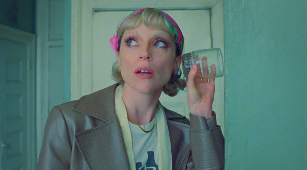 Кадр из клипа «Down»