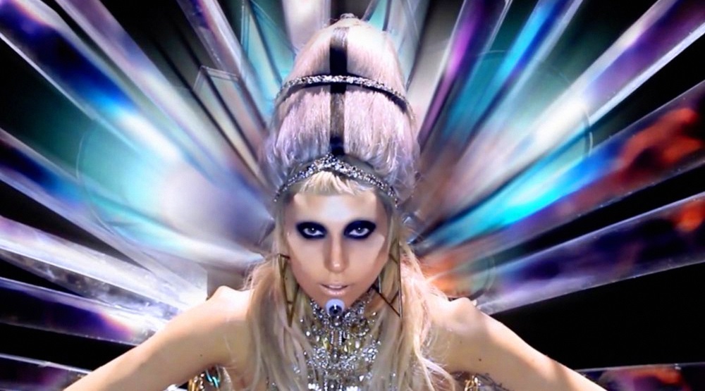 Кадр из клипа «Born This Way»
