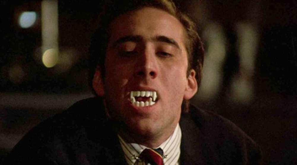 Николас Кейдж в фильме «Поцелуй вампира»