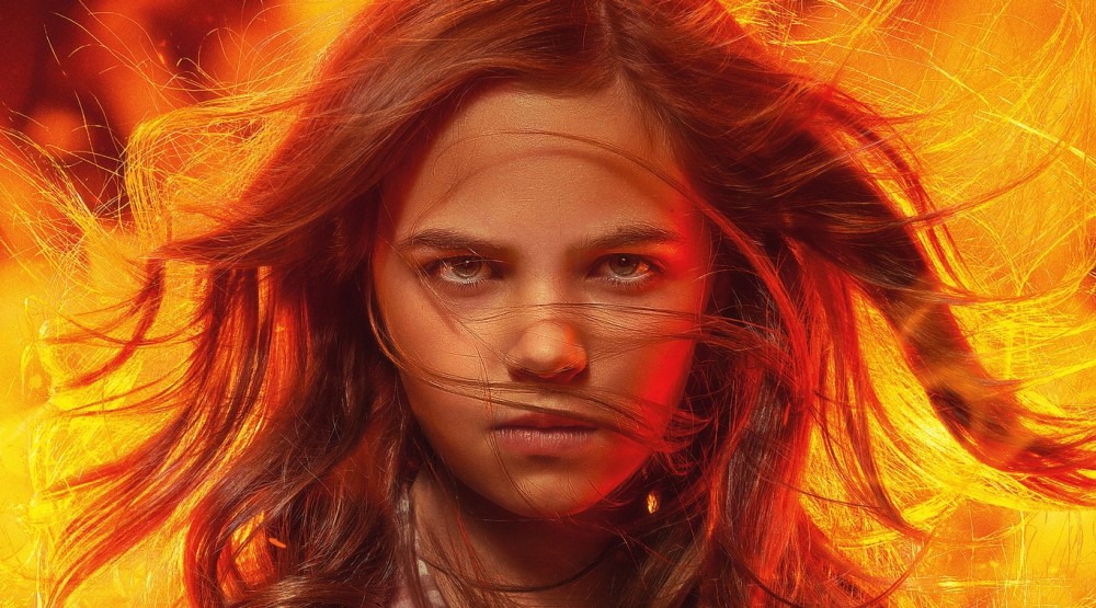 Промо-постер фильма «Воспламеняющая взглядом» (2022)