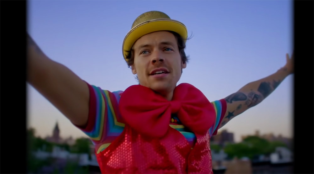 Кадр из клипа «Daylight»