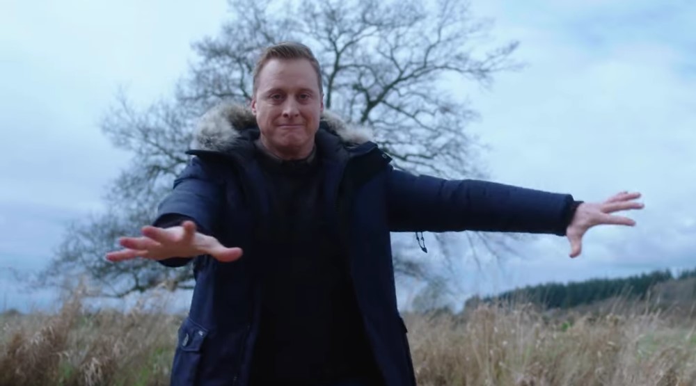 Кадр из сериала «Засланец из космоса»