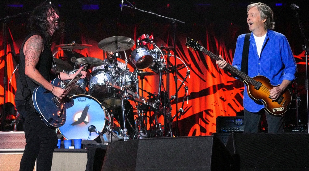 Пол Маккартни и фронтмен Foo Fighters Дэйв Грол / Фото: соцсети Пола Маккартни