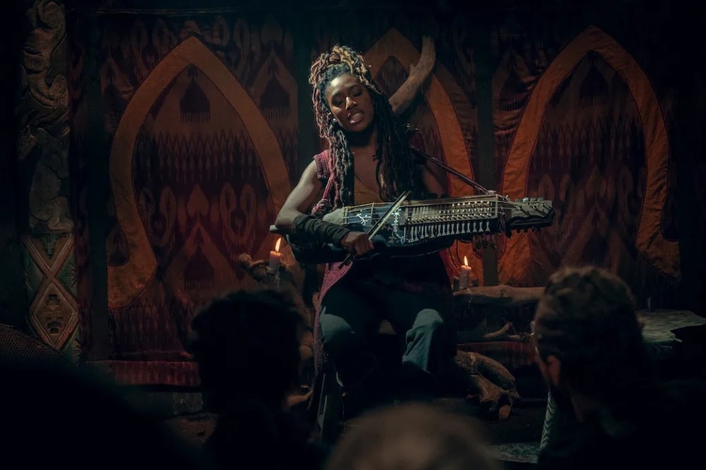 Кадр из сериала «Ведьмак: Происхождение» (2022)