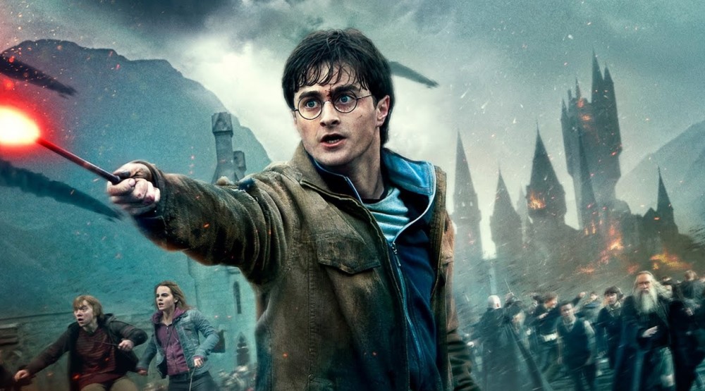 Промо-постер фильма «Гарри Поттер и Дары Смерти: Часть II» (2011)