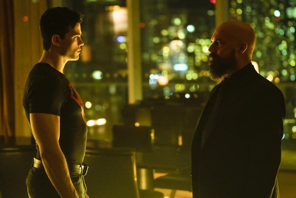 Кадр из 4 сезона сериала «Титаны» (2022)