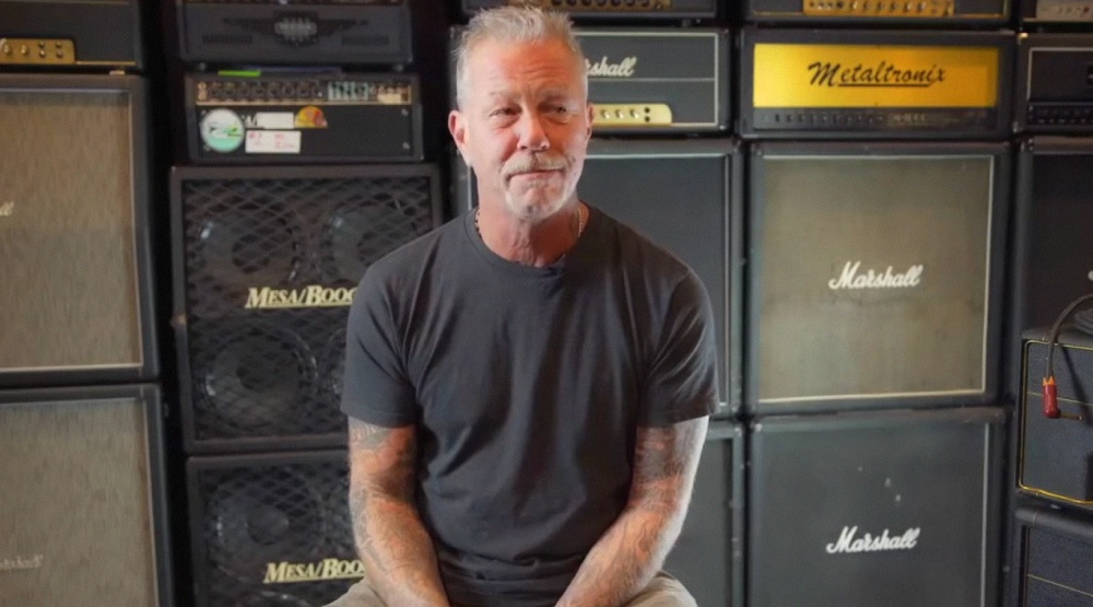 Джеймс Хэтфилд, кадр из видео «James Hetfield Talks New Album 72 Seasons And Meaning Behind Lux Æterna (2022)»