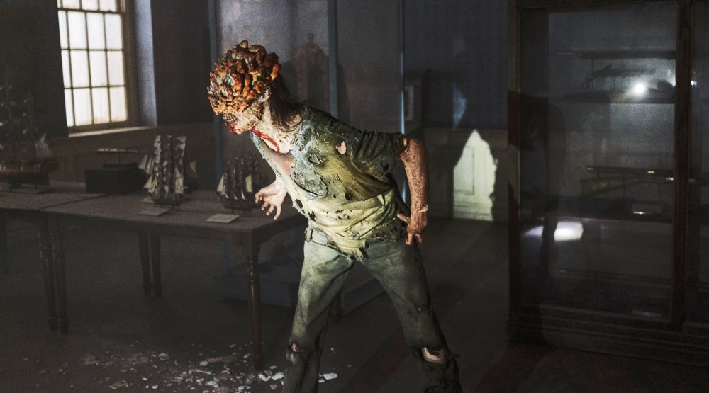 Кадр из 1 сезона сериала «Одни из нас» (2023)