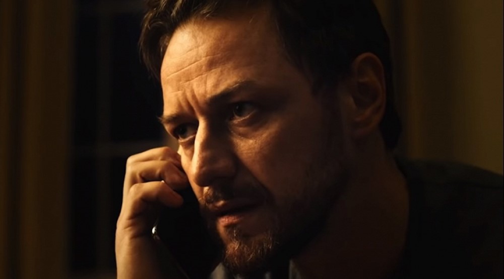 Джеймс МакЭвой, кадр из фильма «Исчезнувший» (2021)