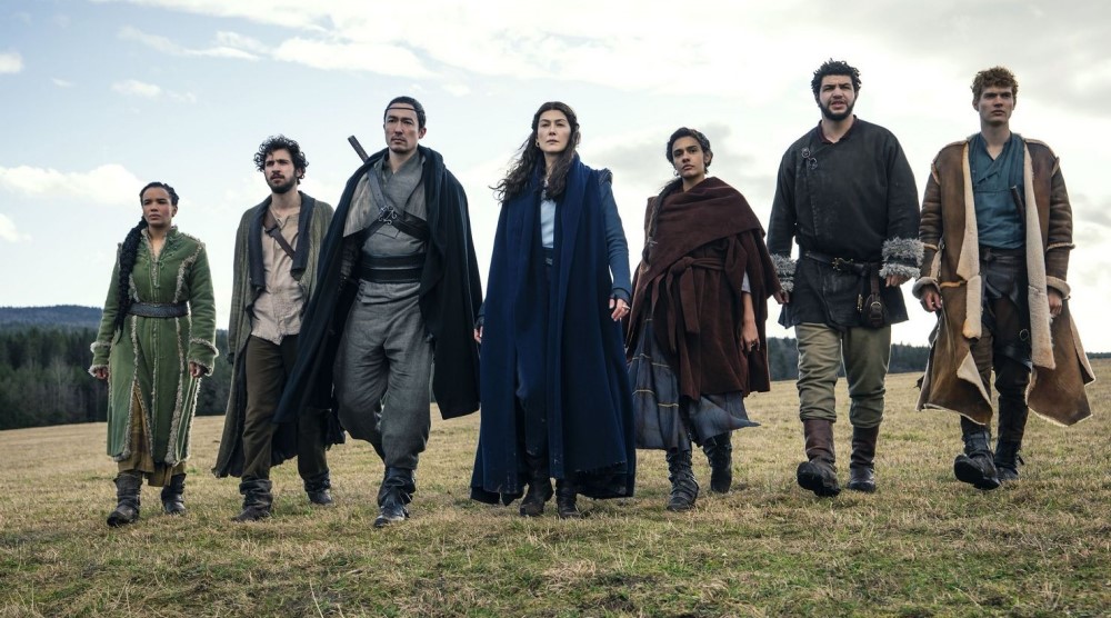 Кадр из 1 сезона сериала «Колесо времени» (2021)